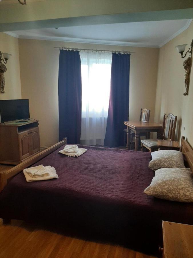 Hotel Nikolet ムカチェヴォ エクステリア 写真