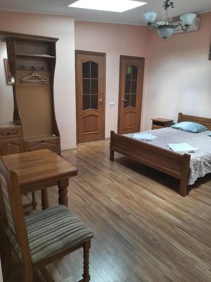 Hotel Nikolet ムカチェヴォ エクステリア 写真