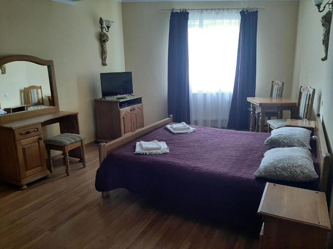 Hotel Nikolet ムカチェヴォ エクステリア 写真